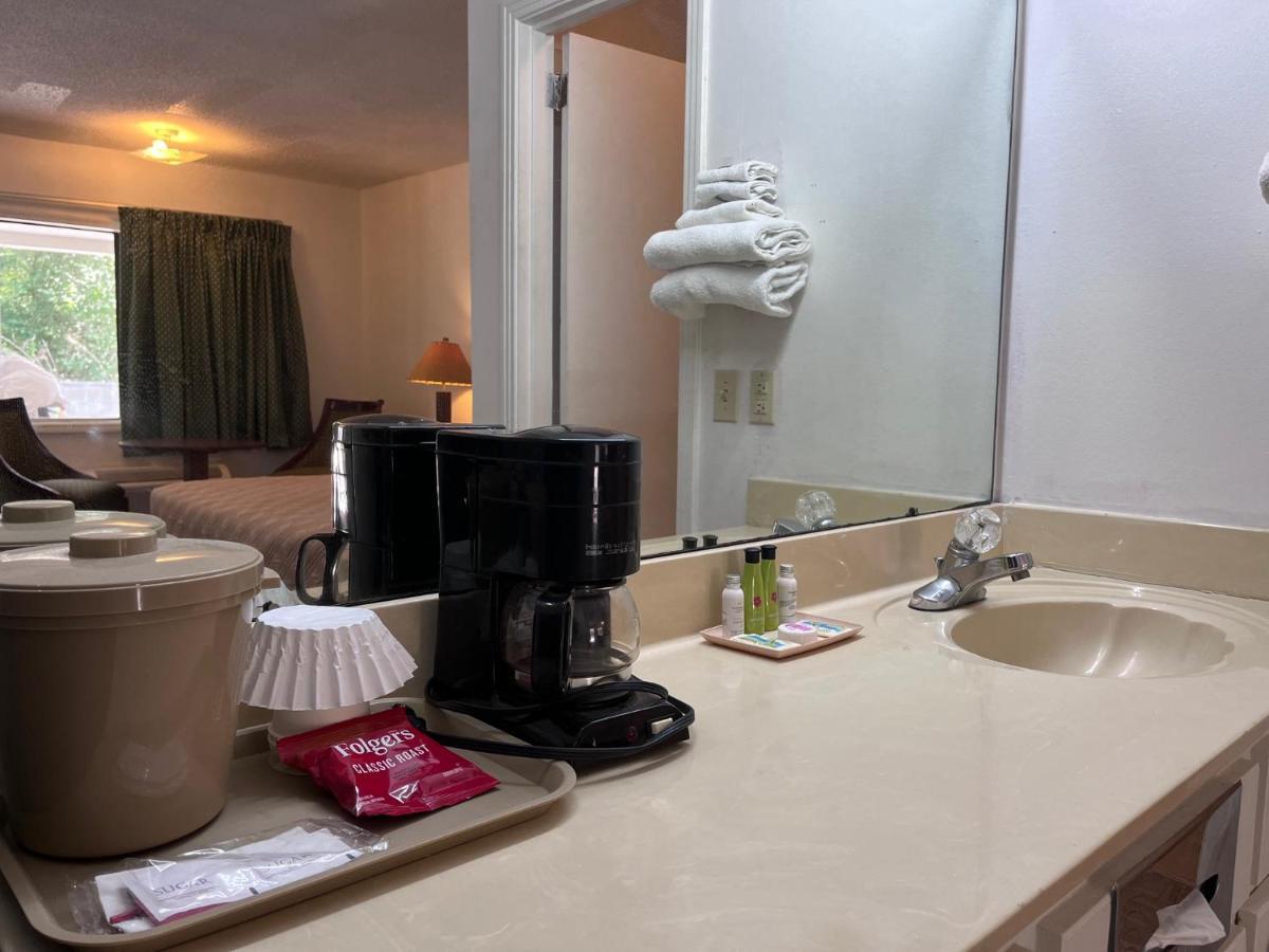 Windtree Inn Grove Hill 외부 사진